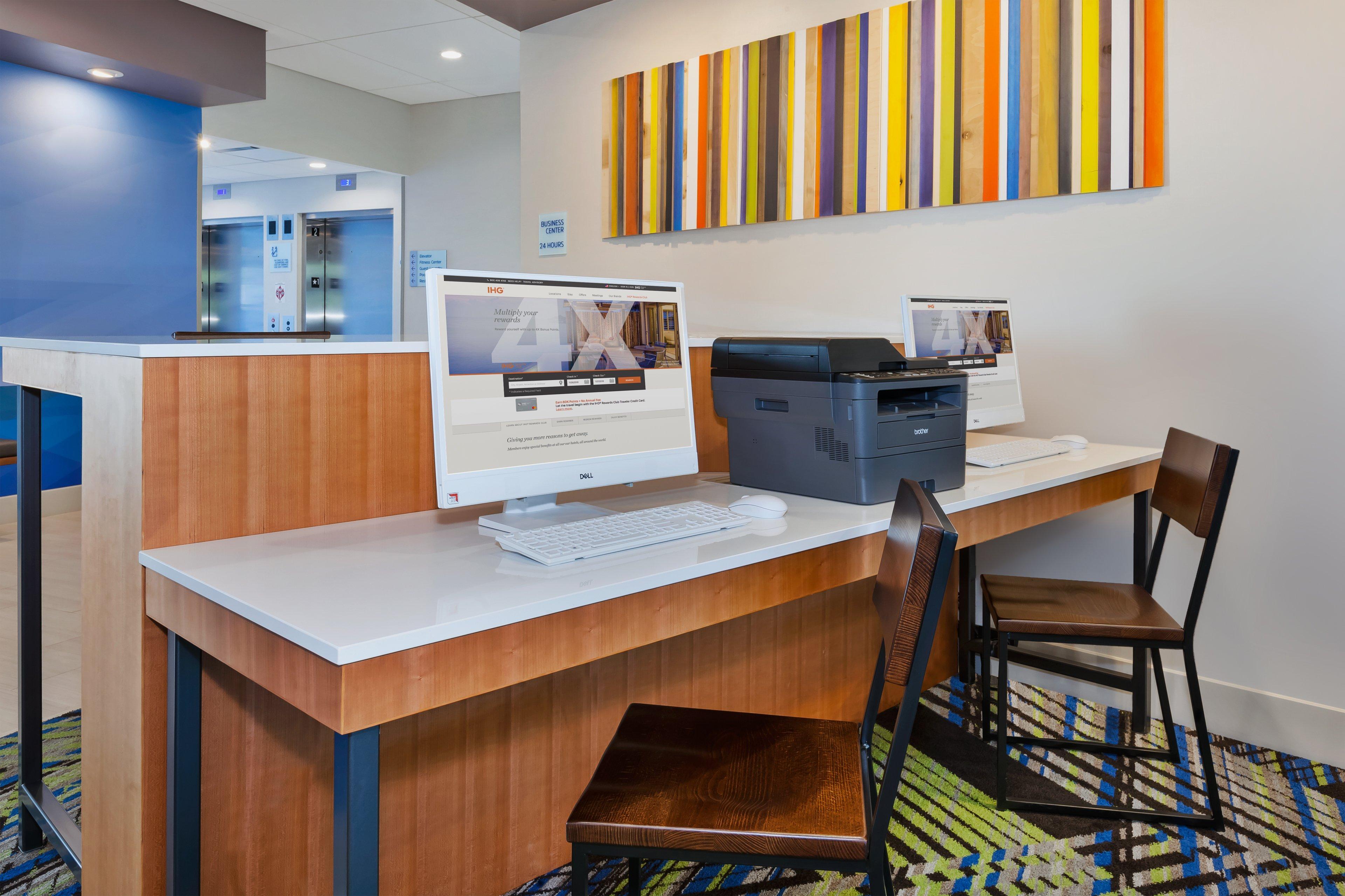 Holiday Inn Express & Suites - Grand Rapids Airport - South By Ihg Zewnętrze zdjęcie
