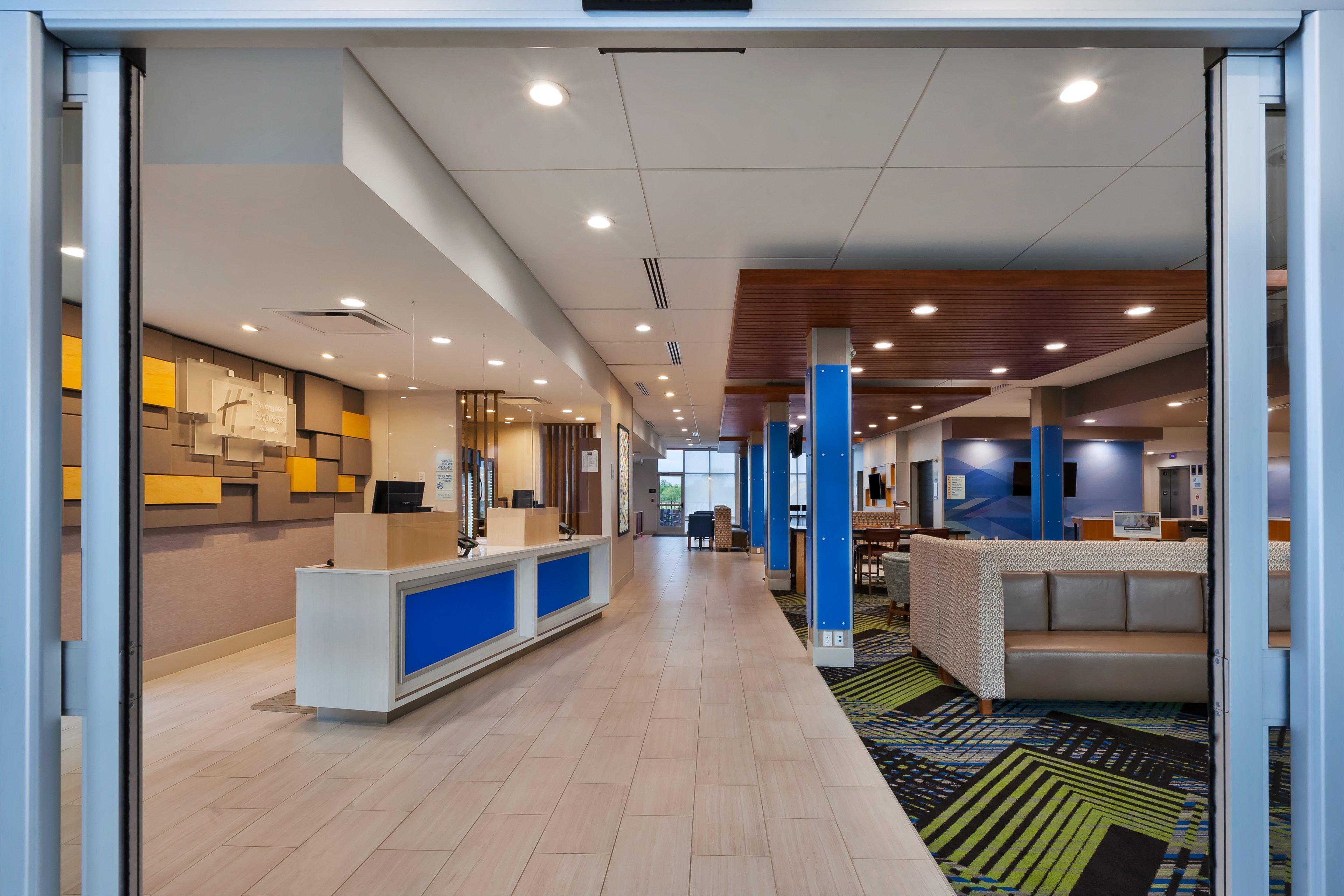 Holiday Inn Express & Suites - Grand Rapids Airport - South By Ihg Zewnętrze zdjęcie